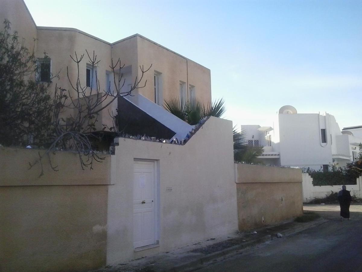 Duplex Pied Dans L'Eau Avec Magnifique Vue Sur Mer Monastir Ngoại thất bức ảnh